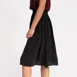 Grana Black Silk Full A-Line Midi Skirt XS